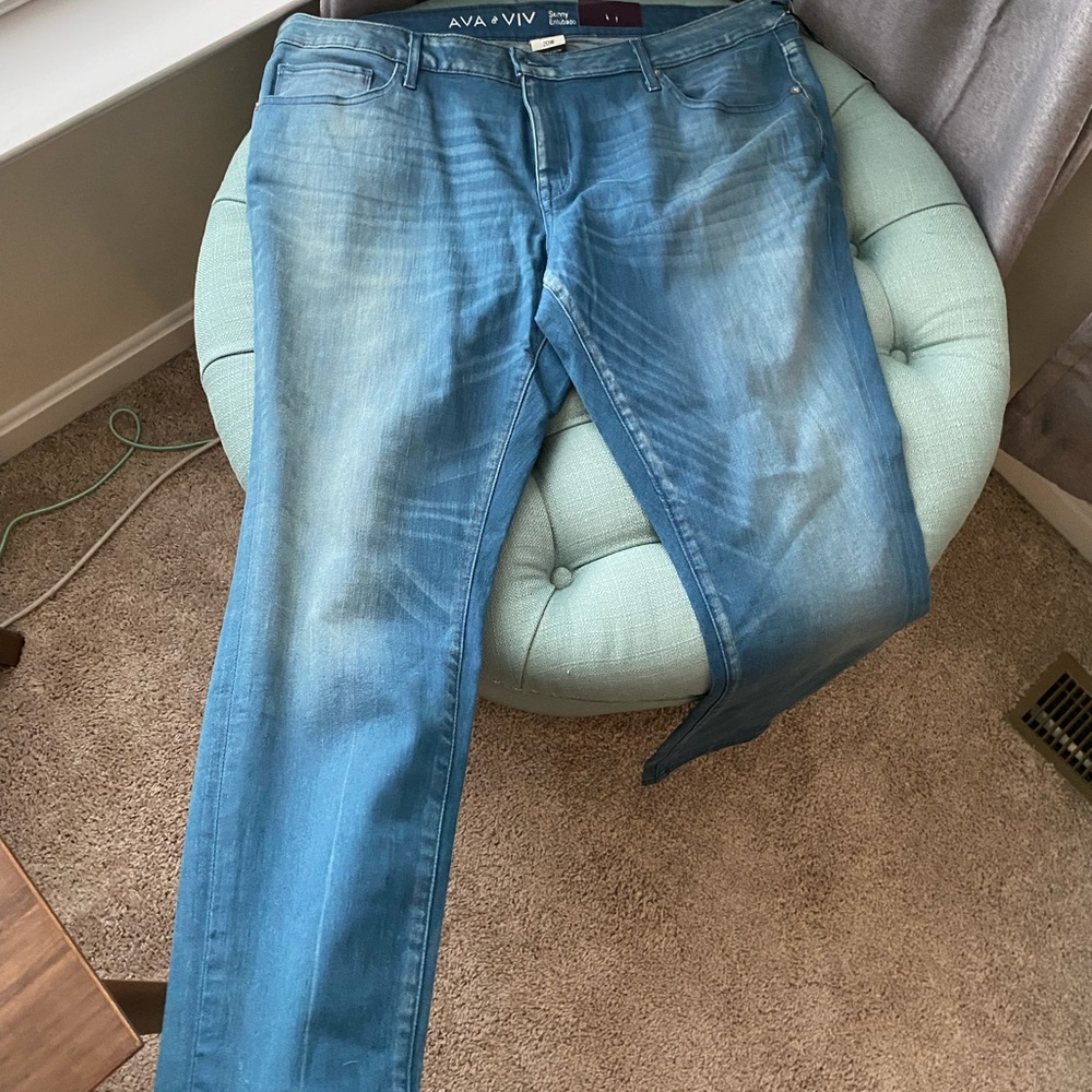 Ava & Viv Skinny Jeans - Picture 2 of 4